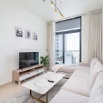 Peace And Tranquility In This 1 Bedroom In Jvc